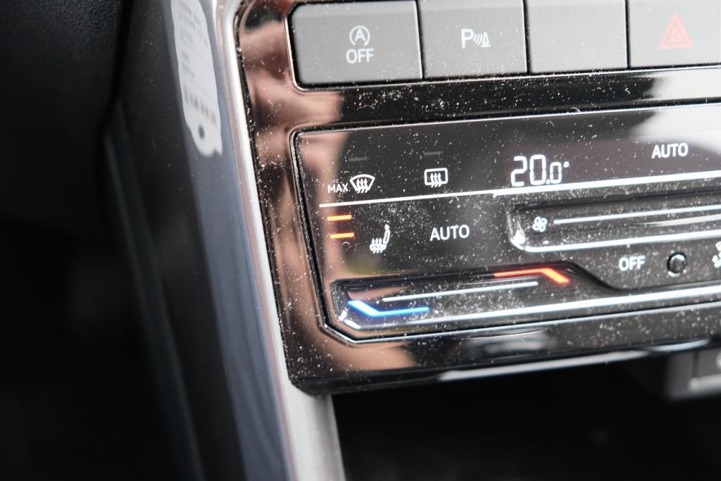 Volkswagen T-Cross 1.5 TSi 150pk DSG Style | App Connect | Adaptive Cruise | Camera | Stoelverwarming | Climate | Matrix LED | Trekhaak afbeelding 19