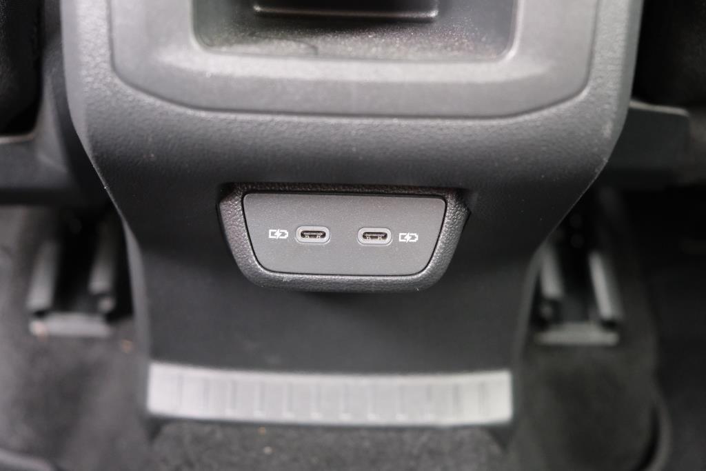 Volkswagen T-Cross 1.5 TSi 150pk DSG Style | App Connect | Adaptive Cruise | Camera | Stoelverwarming | Climate | Matrix LED | Trekhaak afbeelding 23