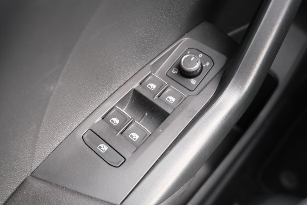 Volkswagen T-Cross 1.5 TSi 150pk DSG Style | App Connect | Adaptive Cruise | Camera | Stoelverwarming | Climate | Matrix LED | Trekhaak afbeelding 24