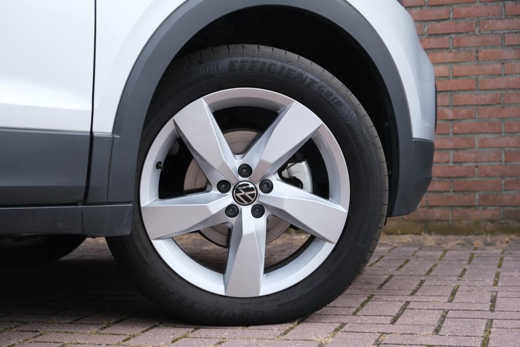 Volkswagen T-Cross 1.5 TSi 150pk DSG Style | App Connect | Adaptive Cruise | Camera | Stoelverwarming | Climate | Matrix LED | Trekhaak afbeelding 26