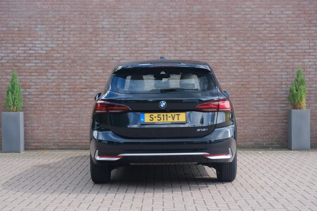 BMW 2 Serie 218i 136pk Aut. Active Tourer Luxury Line | Navi | App Connect | Climate | Leder | Elektrische Achterklep | Camera | Sfeerverlichting | Cruise afbeelding 29