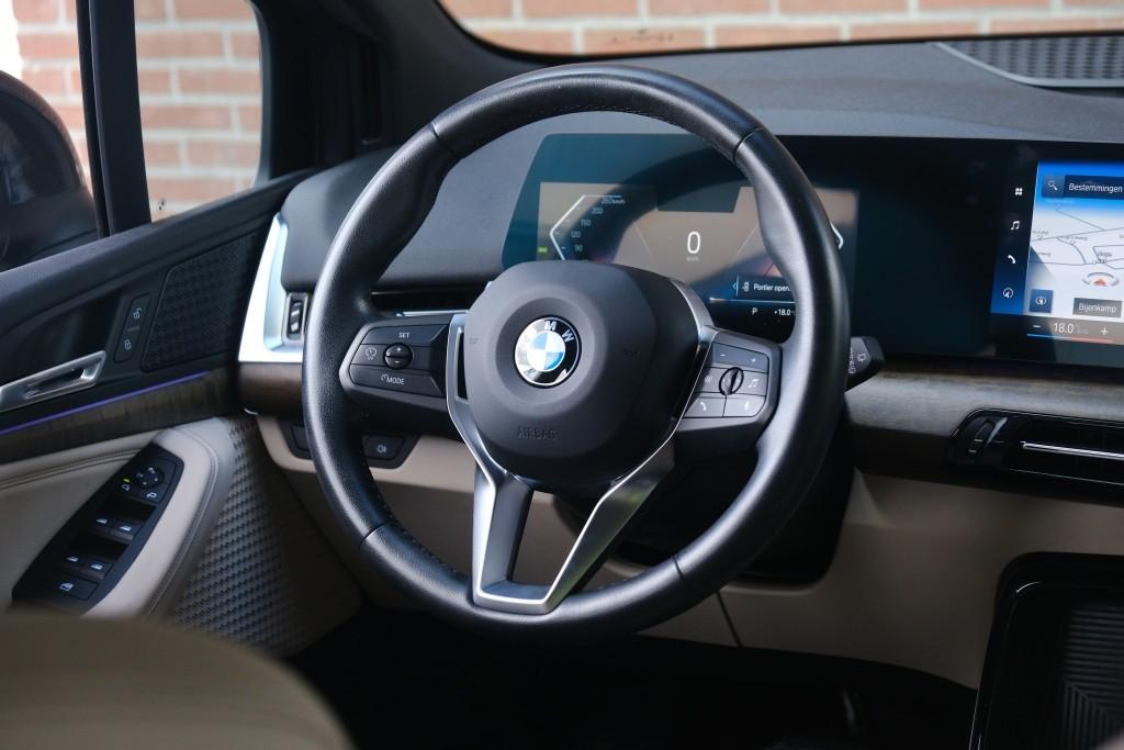 BMW 2 Serie 218i 136pk Aut. Active Tourer Luxury Line | Navi | App Connect | Climate | Leder | Elektrische Achterklep | Camera | Sfeerverlichting | Cruise afbeelding 12
