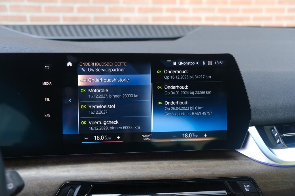 BMW 2 Serie 218i 136pk Aut. Active Tourer Luxury Line | Navi | App Connect | Climate | Leder | Elektrische Achterklep | Camera | Sfeerverlichting | Cruise afbeelding 18