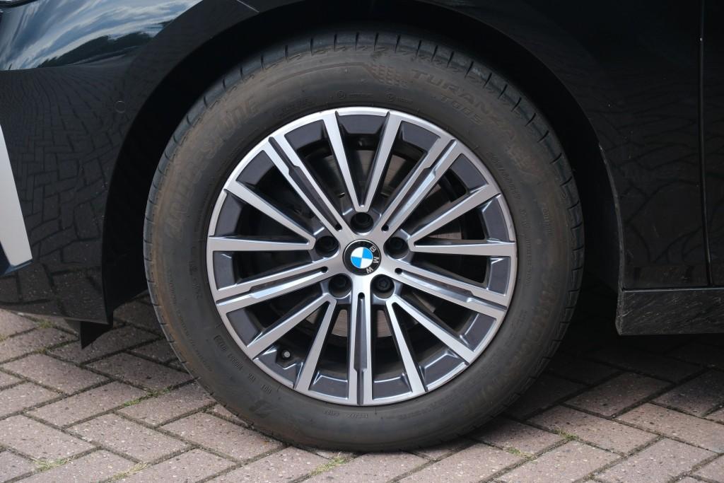 BMW 2 Serie 218i 136pk Aut. Active Tourer Luxury Line | Navi | App Connect | Climate | Leder | Elektrische Achterklep | Camera | Sfeerverlichting | Cruise afbeelding 25