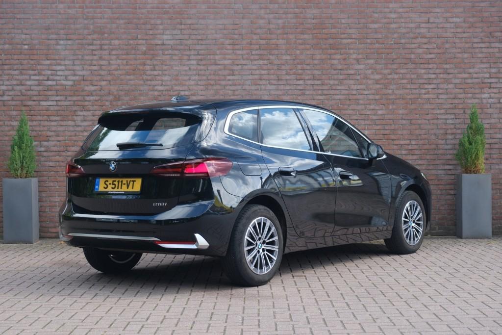 BMW 2 Serie 218i 136pk Aut. Active Tourer Luxury Line | Navi | App Connect | Climate | Leder | Elektrische Achterklep | Camera | Sfeerverlichting | Cruise afbeelding 27