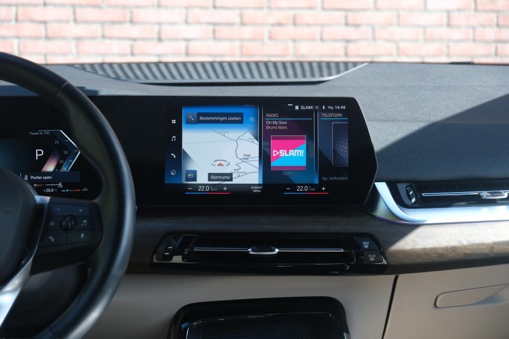 BMW 2 Serie 218i 136pk Aut. Active Tourer Luxury Line | Navi | App Connect | Climate | Leder | Elektrische Achterklep | Camera | Sfeerverlichting | Cruise afbeelding 14