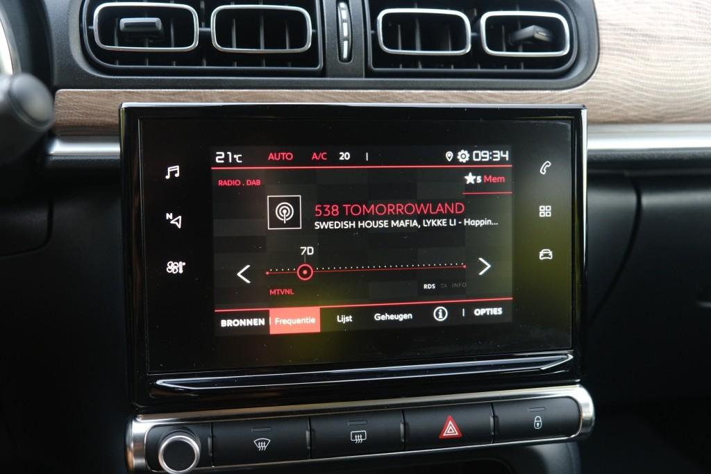 Citroën C3 1.2 PureTech 83pk Shine | App Connect | Climate | Cruise | Keyless | Stoelverwarming afbeelding 16