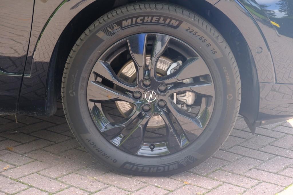 Opel Grandland 1.2 Turbo Hybrid 145pk eDCT6 GS - Adaptieve cruise - Achteruitrijcamera - Apple CarPlay - Navigatiesysteem - Parkeersensoren - Climate control - Keyless - Dodehoekdetectie afbeelding 28
