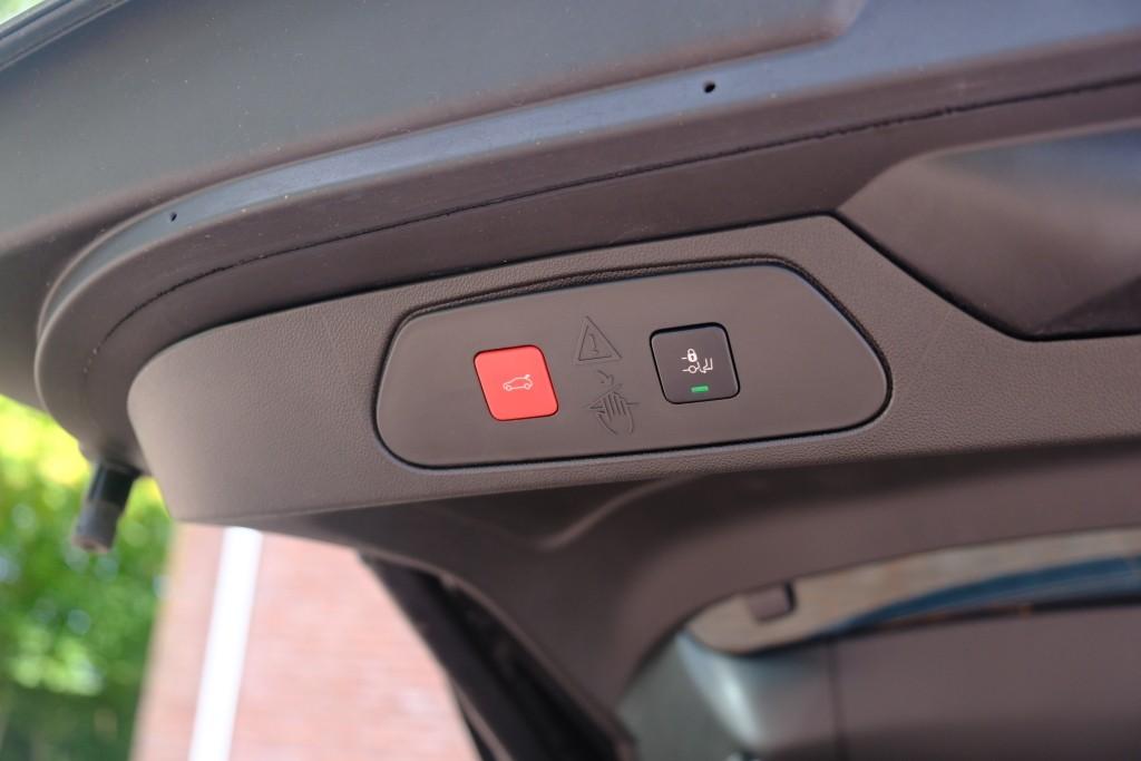 Opel Grandland 1.2 Turbo Hybrid 145pk eDCT6 GS - Adaptieve cruise - Achteruitrijcamera - Apple CarPlay - Navigatiesysteem - Parkeersensoren - Climate control - Keyless - Dodehoekdetectie afbeelding 32