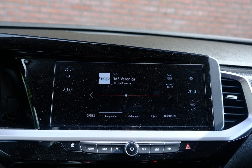 Opel Grandland 1.2 Turbo Hybrid 145pk eDCT6 GS - Adaptieve cruise - Achteruitrijcamera - Apple CarPlay - Navigatiesysteem - Parkeersensoren - Climate control - Keyless - Dodehoekdetectie afbeelding 16
