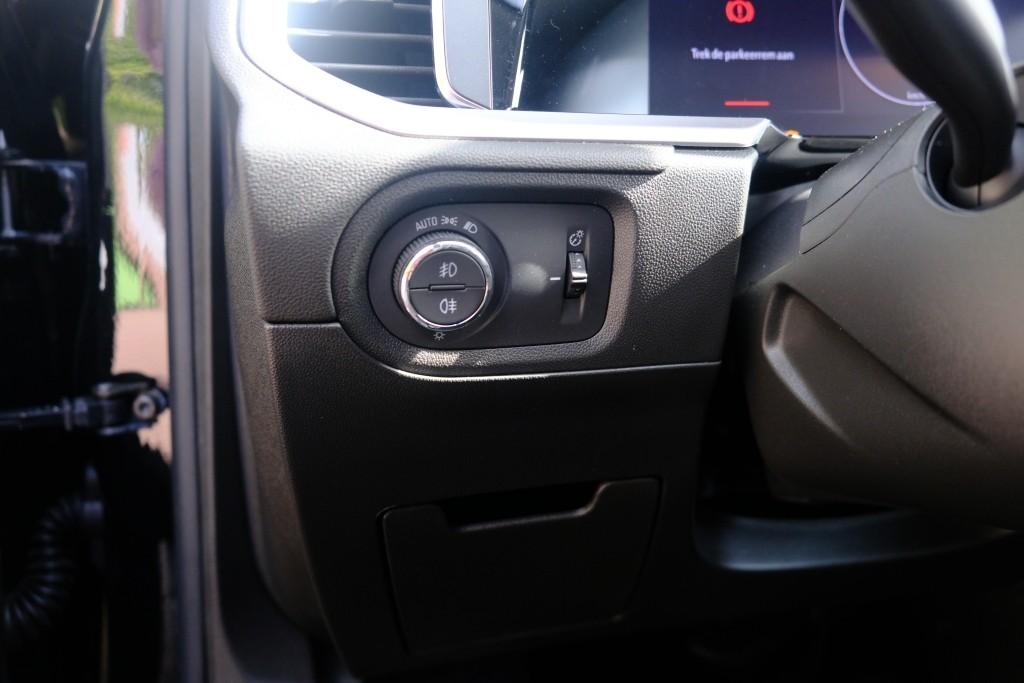 Opel Grandland 1.2 Turbo Hybrid 145pk eDCT6 GS - Adaptieve cruise - Achteruitrijcamera - Apple CarPlay - Navigatiesysteem - Parkeersensoren - Climate control - Keyless - Dodehoekdetectie afbeelding 24