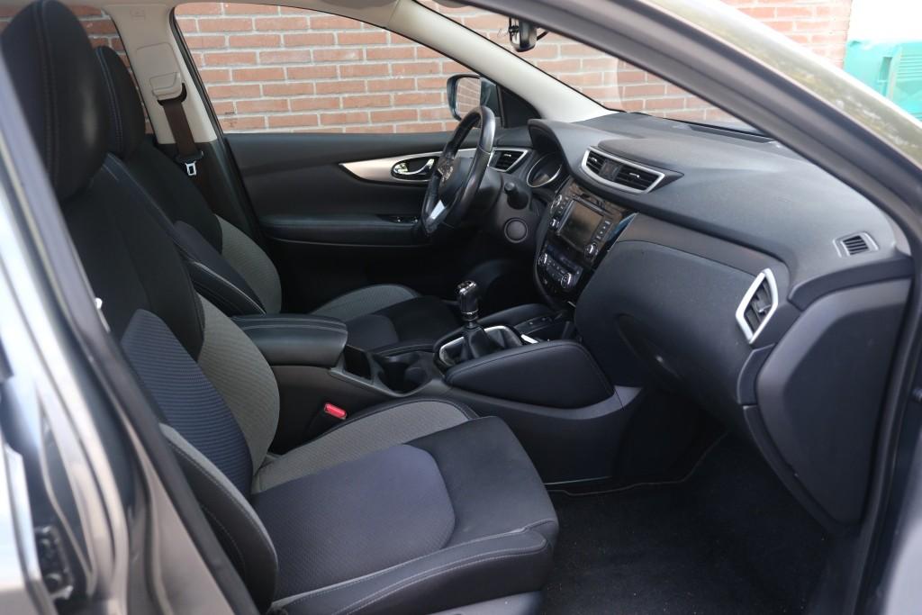 Nissan QASHQAI 1.3 DIG-T 140pk N-Connecta | App Connect | Cruise | Climate | Panoramadak | Navi | Keyless | Camera | PDC afbeelding 4