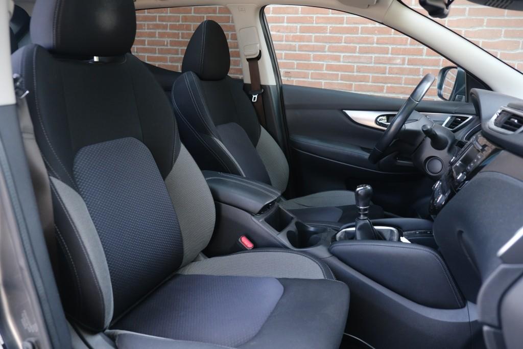 Nissan QASHQAI 1.3 DIG-T 140pk N-Connecta | App Connect | Cruise | Climate | Panoramadak | Navi | Keyless | Camera | PDC afbeelding 6