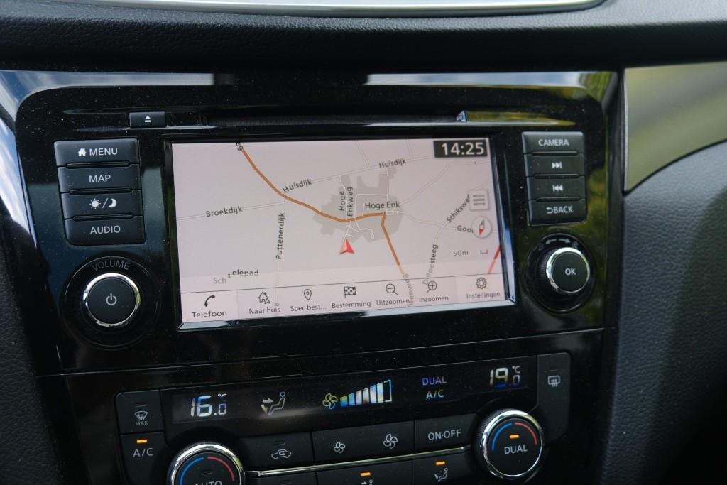 Nissan QASHQAI 1.3 DIG-T 140pk N-Connecta | App Connect | Cruise | Climate | Panoramadak | Navi | Keyless | Camera | PDC afbeelding 19