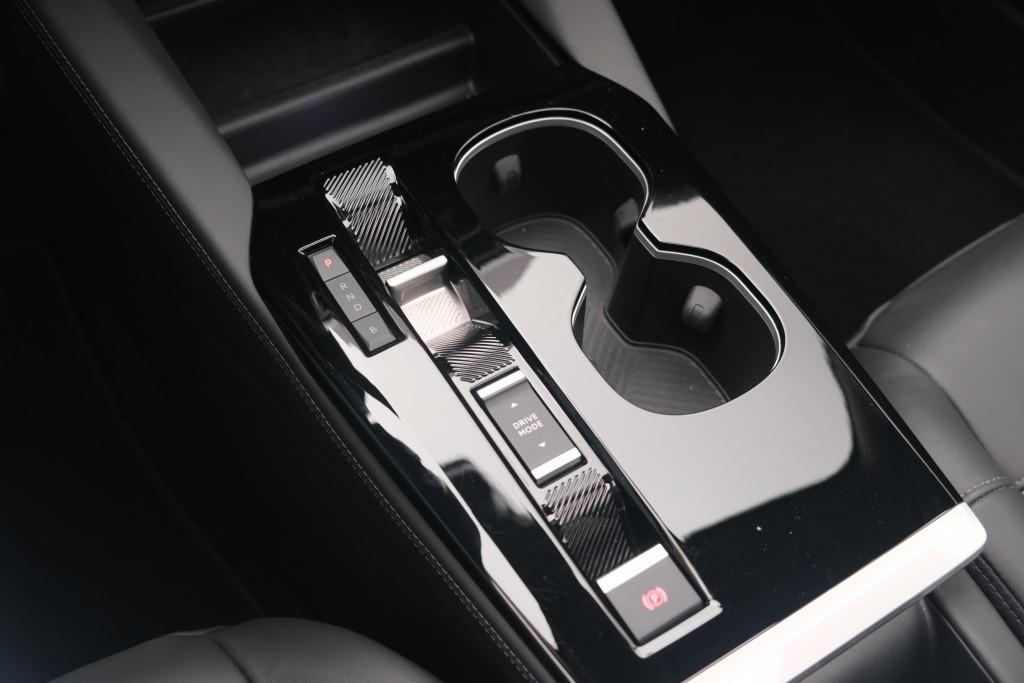 Citroën C5 X 1.6 Plug-in Hybrid 225pk EAT8 Shine | App Connect | Adaptive Cruise | Panoramadak | Leder | Elektrische Achterklep | Keyless | Heap-Up | Memory afbeelding 24