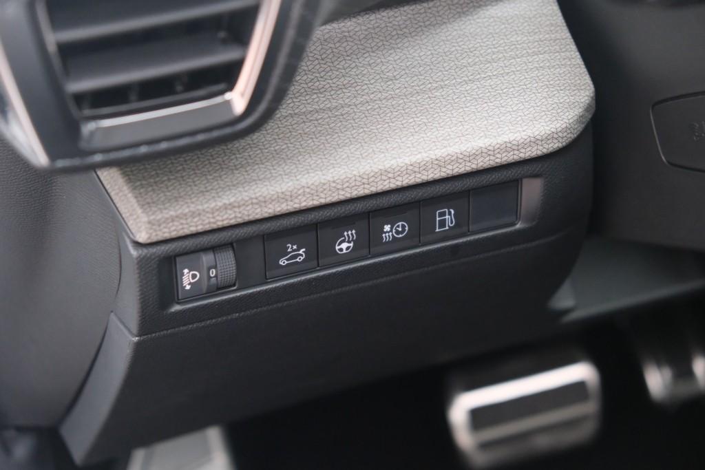 Citroën C5 X 1.6 Plug-in Hybrid 225pk EAT8 Shine | App Connect | Adaptive Cruise | Panoramadak | Leder | Elektrische Achterklep | Keyless | Heap-Up | Memory afbeelding 27