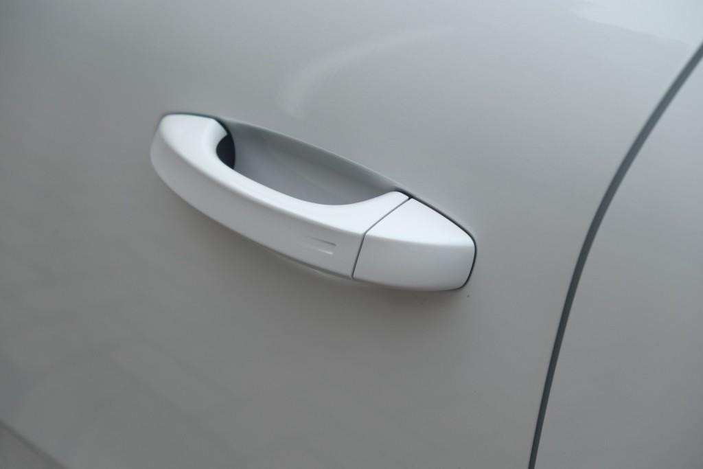 Citroën C5 X 1.6 Plug-in Hybrid 225pk EAT8 Shine | App Connect | Adaptive Cruise | Panoramadak | Leder | Elektrische Achterklep | Keyless | Heap-Up | Memory afbeelding 28