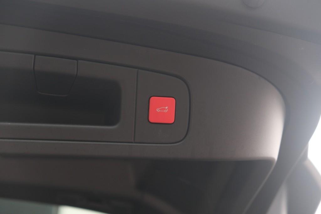 Citroën C5 X 1.6 Plug-in Hybrid 225pk EAT8 Shine | App Connect | Adaptive Cruise | Panoramadak | Leder | Elektrische Achterklep | Keyless | Heap-Up | Memory afbeelding 34