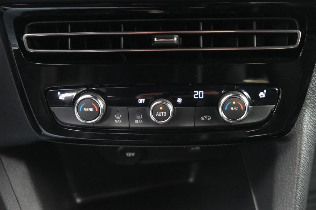 Opel Mokka 1.2 Turbo 130pk EAT8 Ultimate | App Connect | Climate | Adaptive Cruise | Keyless | Camera | Blind Spot | Winter Pakket afbeelding 16