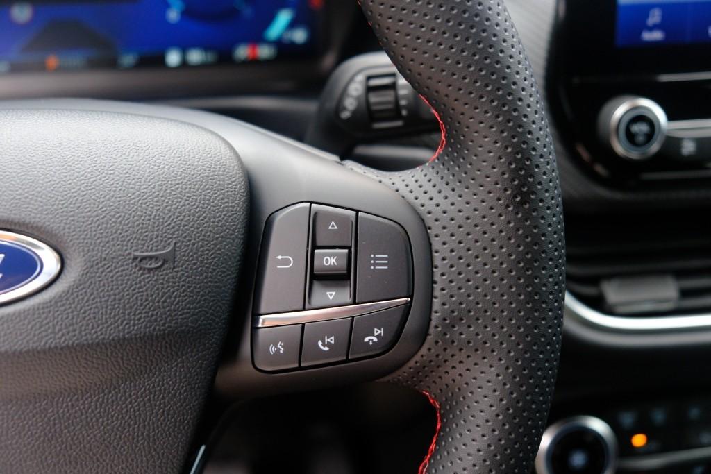 Ford Puma 1.0 EcoBoost Hybrid 155pk Aut. ST-Line X | Navi | App Connect | Adaptive Cruise | Full LED | Elektrische Achterklep | B&O Audio | Camera | Winter Pakket afbeelding 10