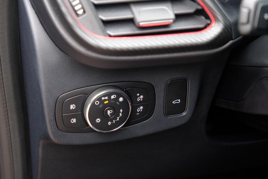 Ford Puma 1.0 EcoBoost Hybrid 155pk Aut. ST-Line X | Navi | App Connect | Adaptive Cruise | Full LED | Elektrische Achterklep | B&O Audio | Camera | Winter Pakket afbeelding 26