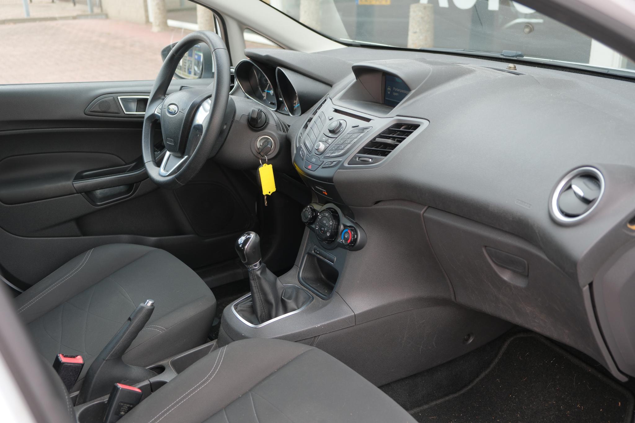 Ford Fiesta 1.0 65pk 5-drs Style | Airco | Navi | Trekhaak afbeelding 8