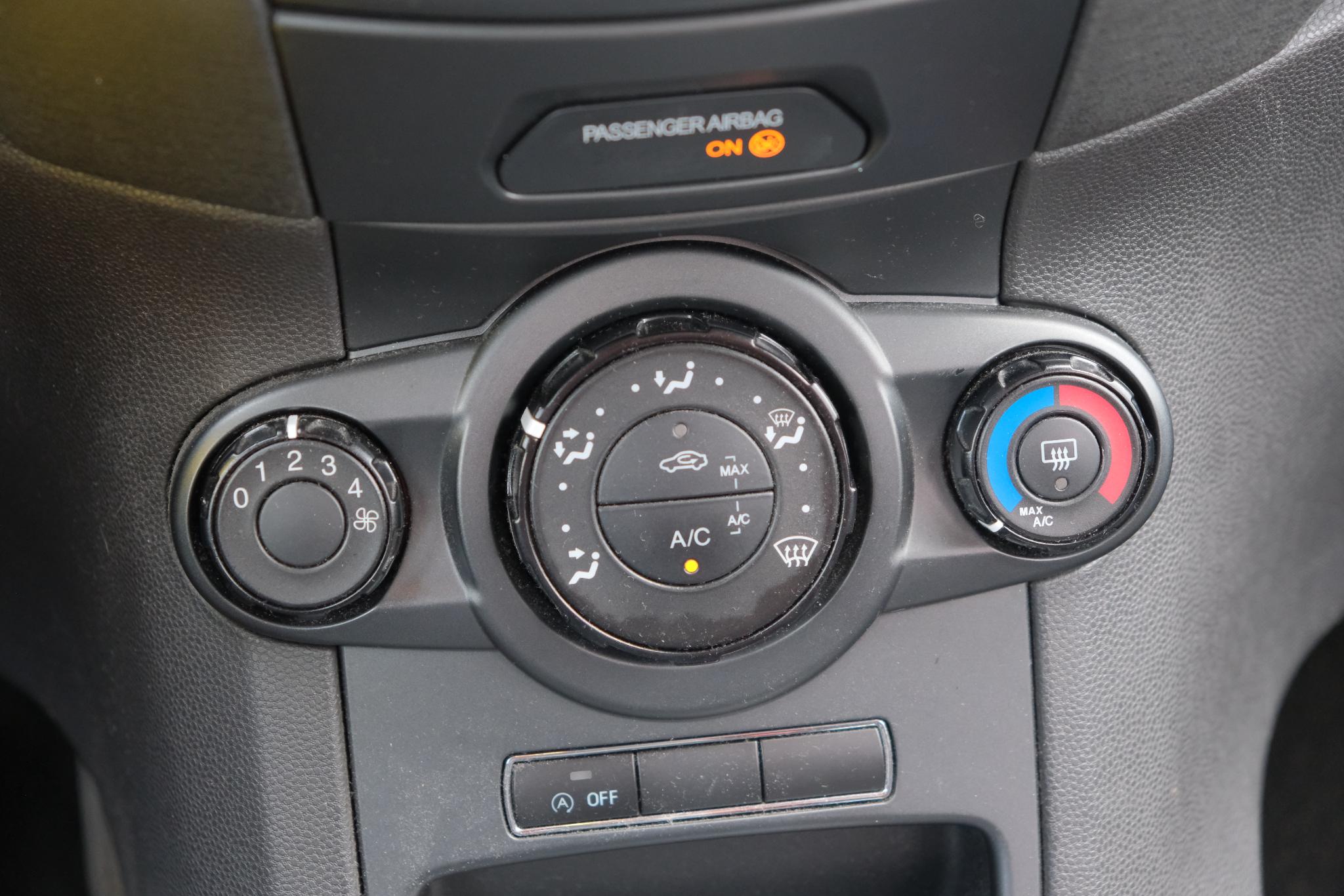 Ford Fiesta 1.0 65pk 5-drs Style | Airco | Navi | Trekhaak afbeelding 12