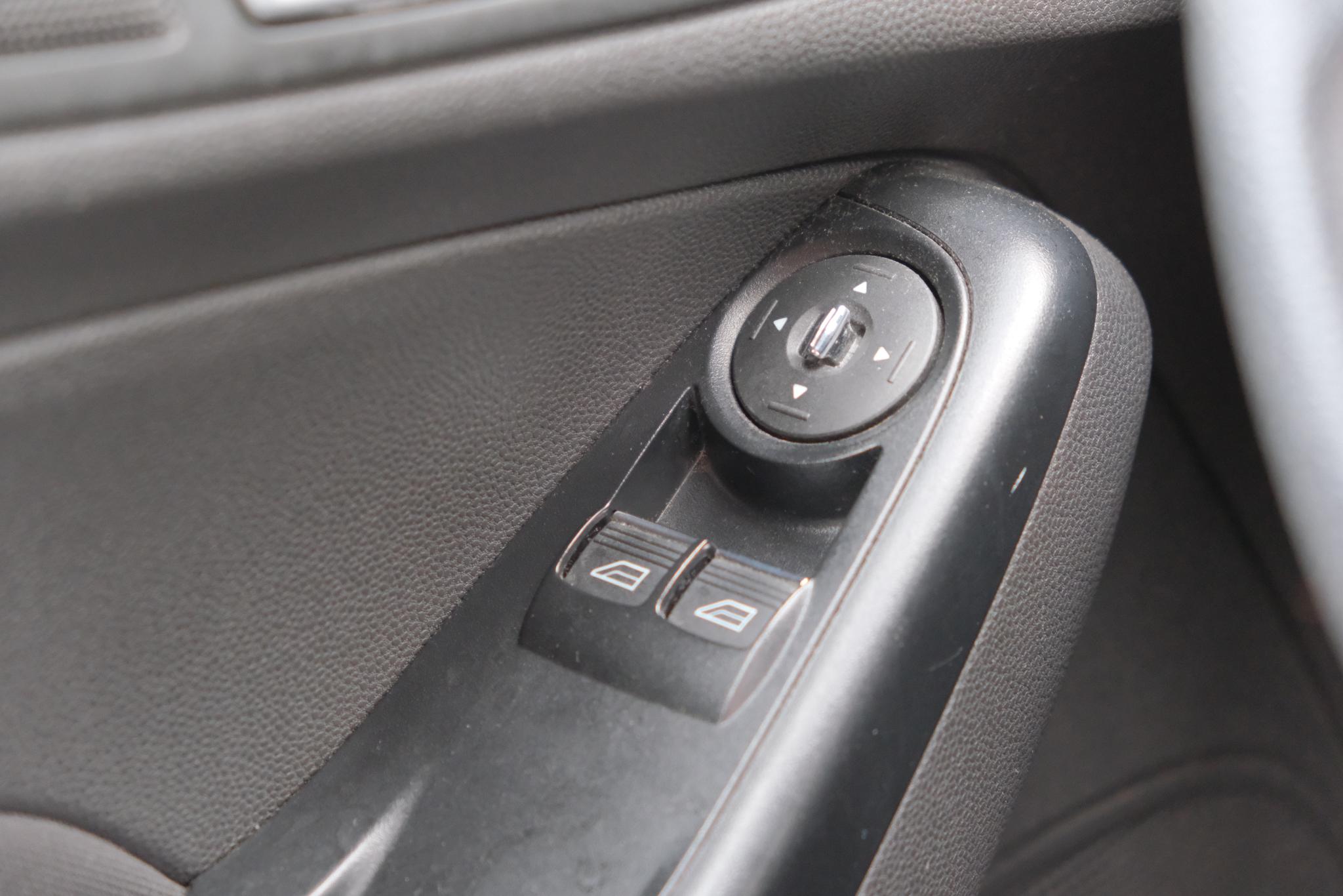 Ford Fiesta 1.0 65pk 5-drs Style | Airco | Navi | Trekhaak afbeelding 14