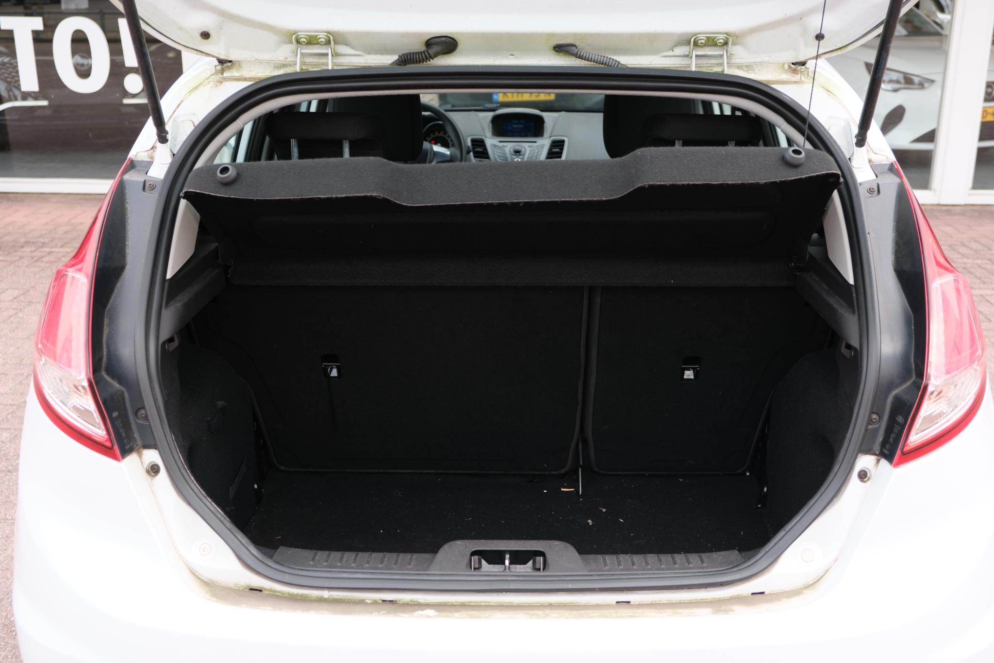 Ford Fiesta 1.0 65pk 5-drs Style | Airco | Navi | Trekhaak afbeelding 17