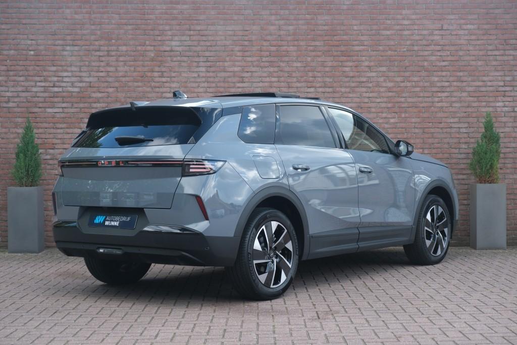 Opel Grandland 1.2 Turbo Hybrid 145pk eDCT6 GS - Panoramadak - Adaptive Cruise - Head-up display - Stoelverwarming - Elektrische achterklep - 360° Camera - Focal Audio afbeelding 35