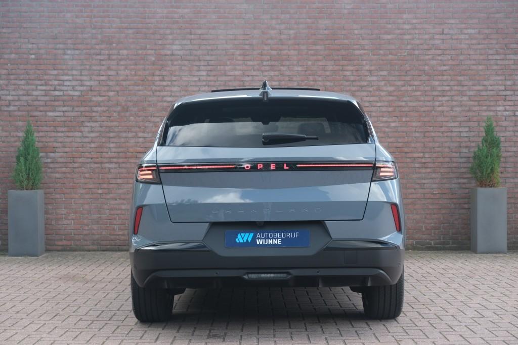Opel Grandland 1.2 Turbo Hybrid 145pk eDCT6 GS - Panoramadak - Adaptive Cruise - Head-up display - Stoelverwarming - Elektrische achterklep - 360° Camera - Focal Audio afbeelding 38