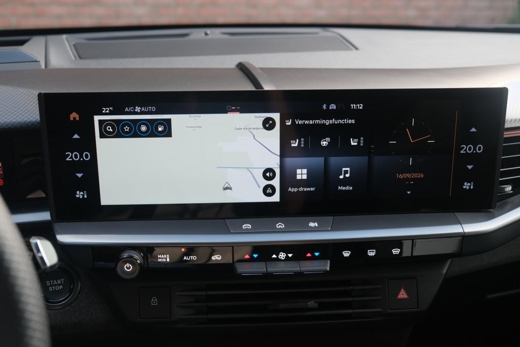 Opel Grandland 1.2 Turbo Hybrid 145pk eDCT6 GS - Panoramadak - Adaptive Cruise - Head-up display - Stoelverwarming - Elektrische achterklep - 360° Camera - Focal Audio afbeelding 18