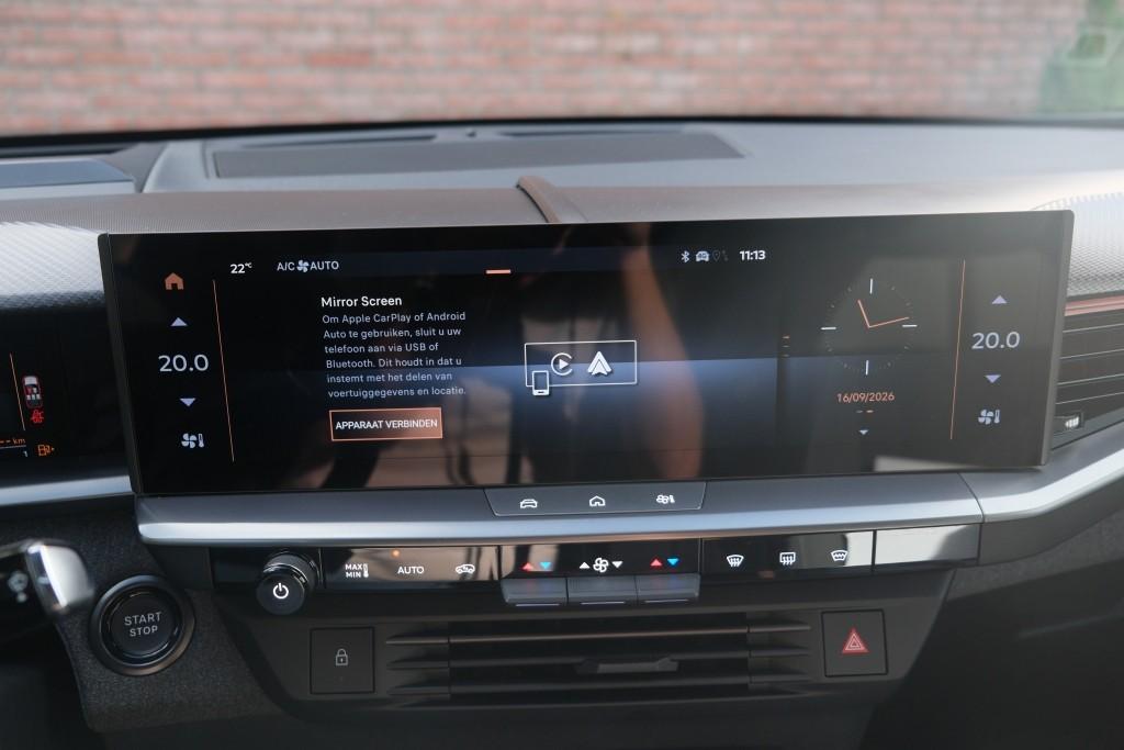 Opel Grandland 1.2 Turbo Hybrid 145pk eDCT6 GS - Panoramadak - Adaptive Cruise - Head-up display - Stoelverwarming - Elektrische achterklep - 360° Camera - Focal Audio afbeelding 20