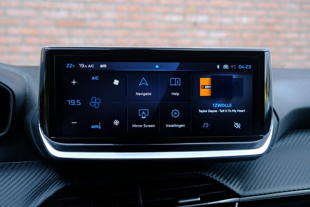 Peugeot 208 1.2 PureTech 100pk Allure - Navigatiesysteem - Apple CarPlay - Achteruitrijcamera - Dodehoekdetectie- Parkeersensoren - Climate Control - Cruise control afbeelding 16