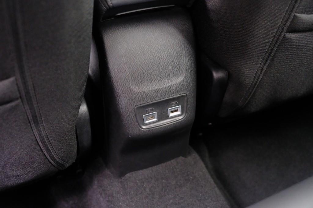 Peugeot 208 1.2 PureTech 100pk Allure - Navigatiesysteem - Apple CarPlay - Achteruitrijcamera - Dodehoekdetectie- Parkeersensoren - Climate Control - Cruise control afbeelding 23