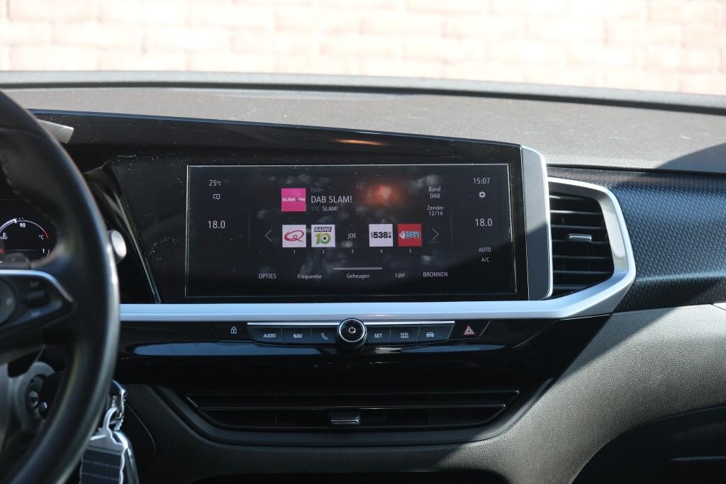 Opel Grandland 1.2 Turbo 130pk EAT8 GS Line - App Connect - Climate - Cruise - Camera - Verwarmde Voorruit - Stoelverwarming afbeelding 15