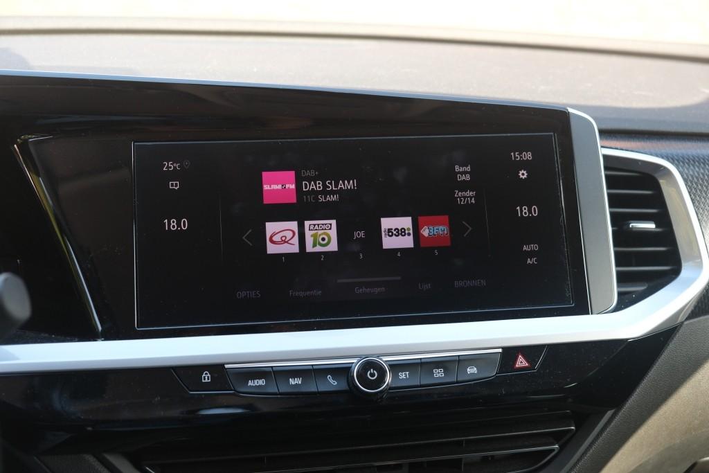 Opel Grandland 1.2 Turbo 130pk EAT8 GS Line - App Connect - Climate - Cruise - Camera - Verwarmde Voorruit - Stoelverwarming afbeelding 16