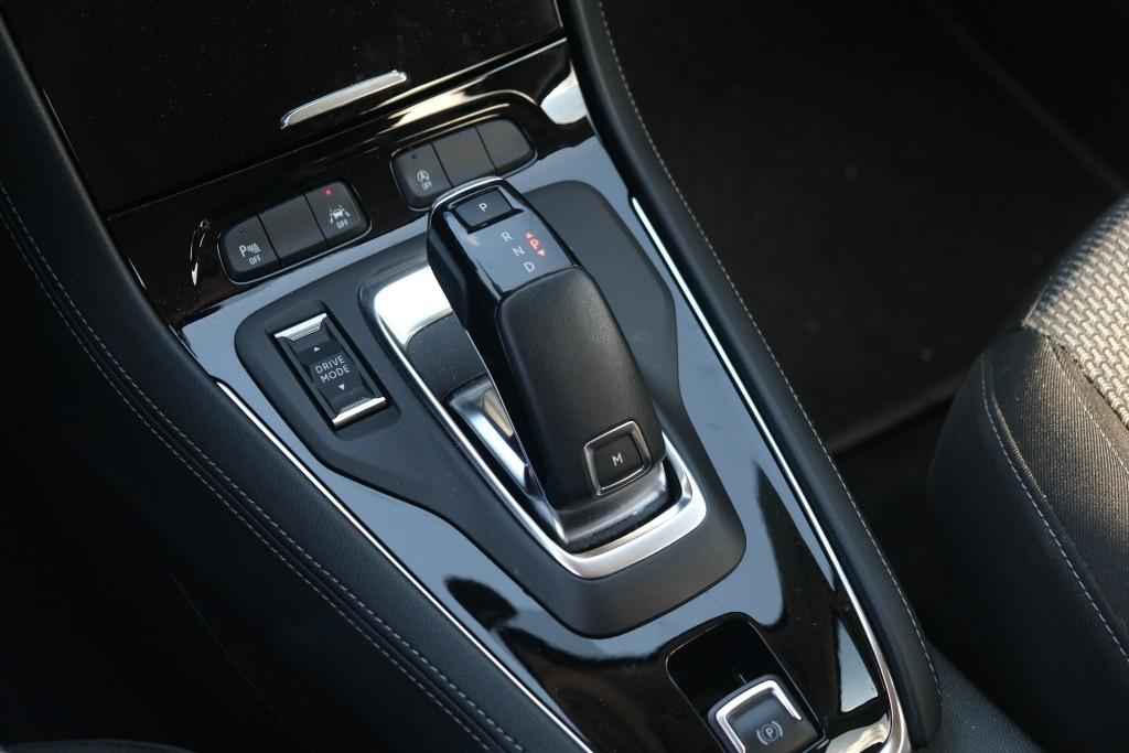 Opel Grandland 1.2 Turbo 130pk EAT8 GS Line - App Connect - Climate - Cruise - Camera - Verwarmde Voorruit - Stoelverwarming afbeelding 23