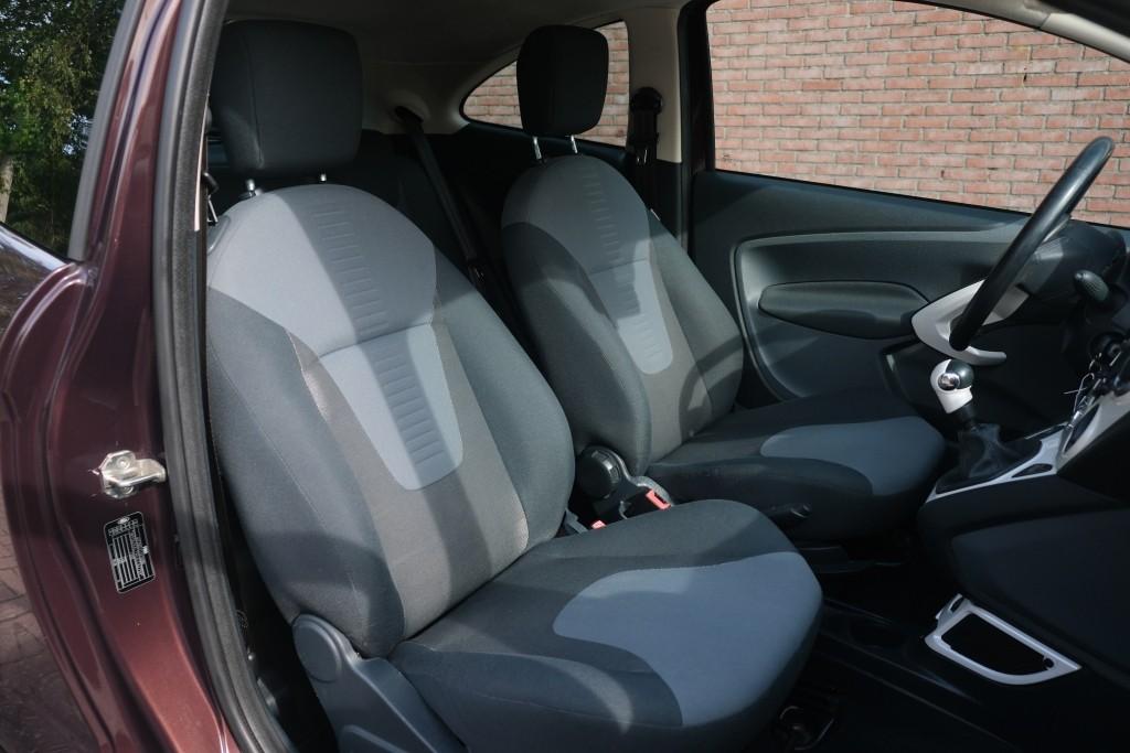 Ford Ka 1.2 69pk Titanium X - Airco - Distributieriem v.v. afbeelding 6