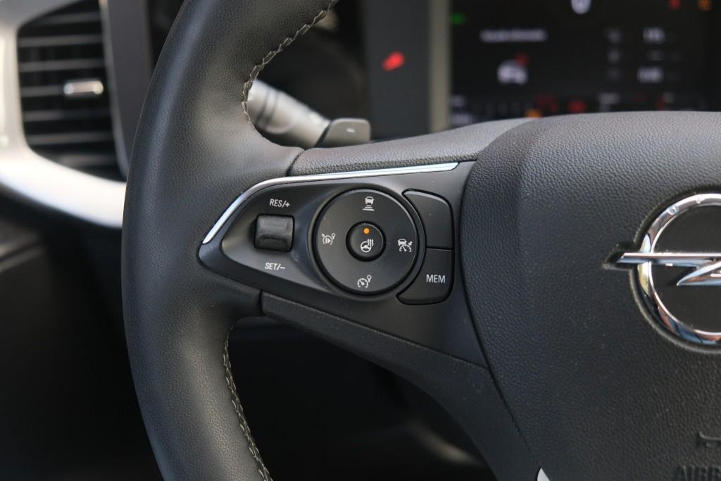 Opel Mokka 1.2 Turbo 130pk EAT8 Elegance - App Connect - Adaptive Cruise - Keyless - Dodehoek - Winter Pakket - Trekhaak afbeelding 9