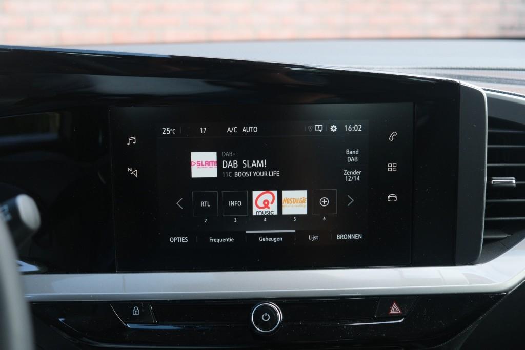 Opel Mokka 1.2 Turbo 130pk EAT8 Elegance - App Connect - Adaptive Cruise - Keyless - Dodehoek - Winter Pakket - Trekhaak afbeelding 16