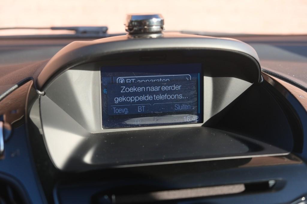 Ford B-MAX 1.0 EcoBoost 100pk Titanium - Trekhaak - Navigatie - Achteruitrijcamera - Parkeersensoren - Climate - Verwarmde voorruit afbeelding 18