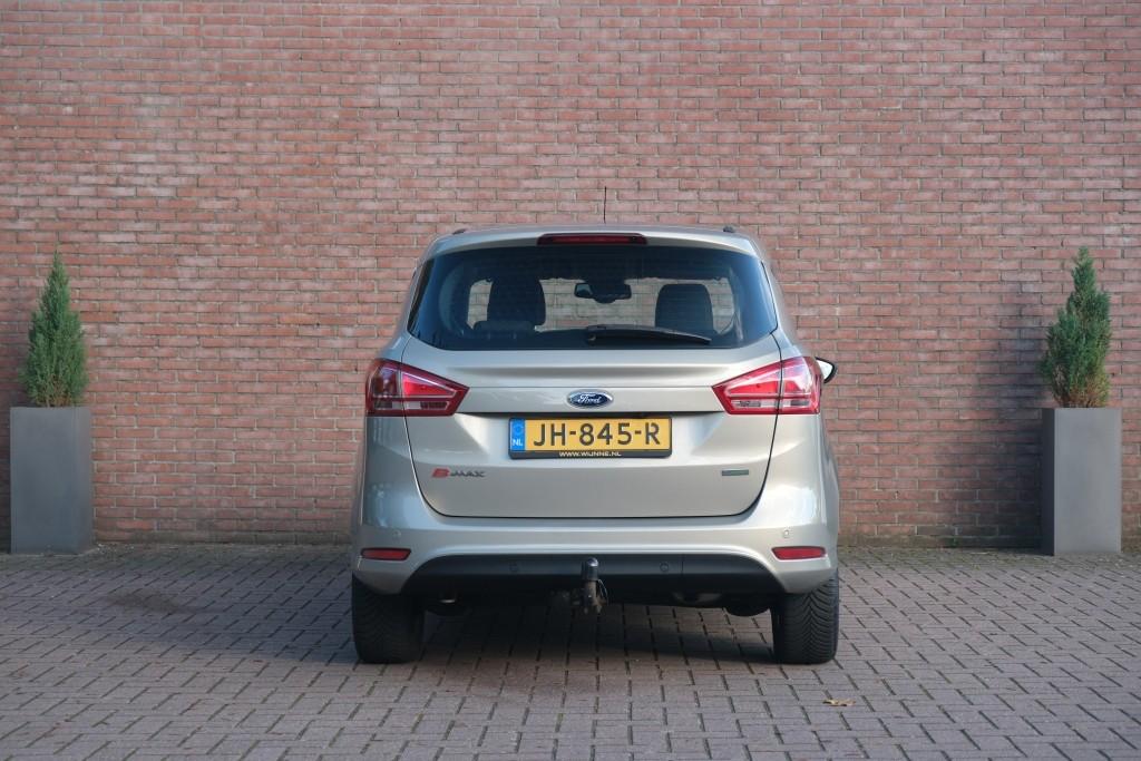 Ford B-MAX 1.0 EcoBoost 100pk Titanium - Trekhaak - Navigatie - Achteruitrijcamera - Parkeersensoren - Climate - Verwarmde voorruit afbeelding 31