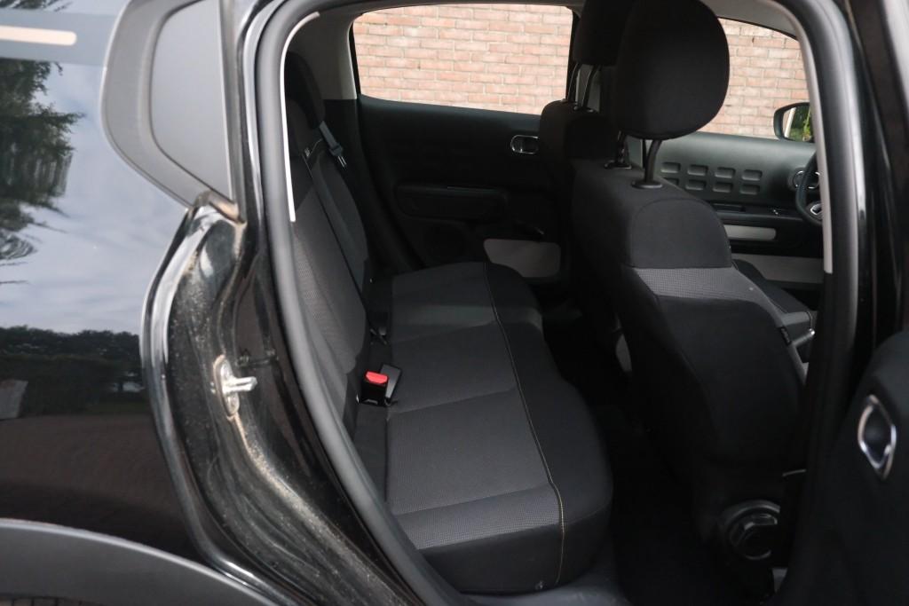 Citroën C3 1.2 PureTech 83pk C-Series - Climate control - Apple CarPlay - LED koplampen - Cruise control - Parkeersensoren achter - Rijstrooksensor afbeelding 3