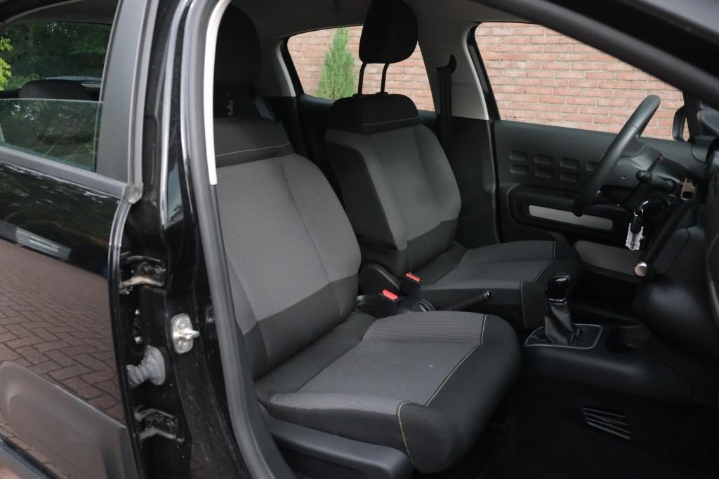 Citroën C3 1.2 PureTech 83pk C-Series - Climate control - Apple CarPlay - LED koplampen - Cruise control - Parkeersensoren achter - Rijstrooksensor afbeelding 6