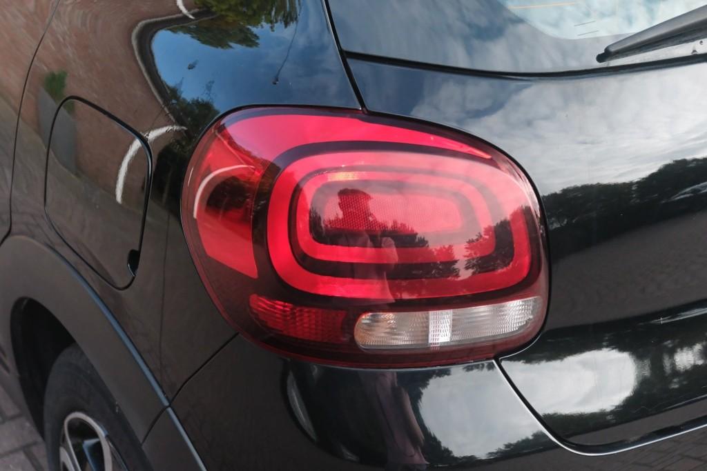 Citroën C3 1.2 PureTech 83pk C-Series - Climate control - Apple CarPlay - LED koplampen - Cruise control - Parkeersensoren achter - Rijstrooksensor afbeelding 24