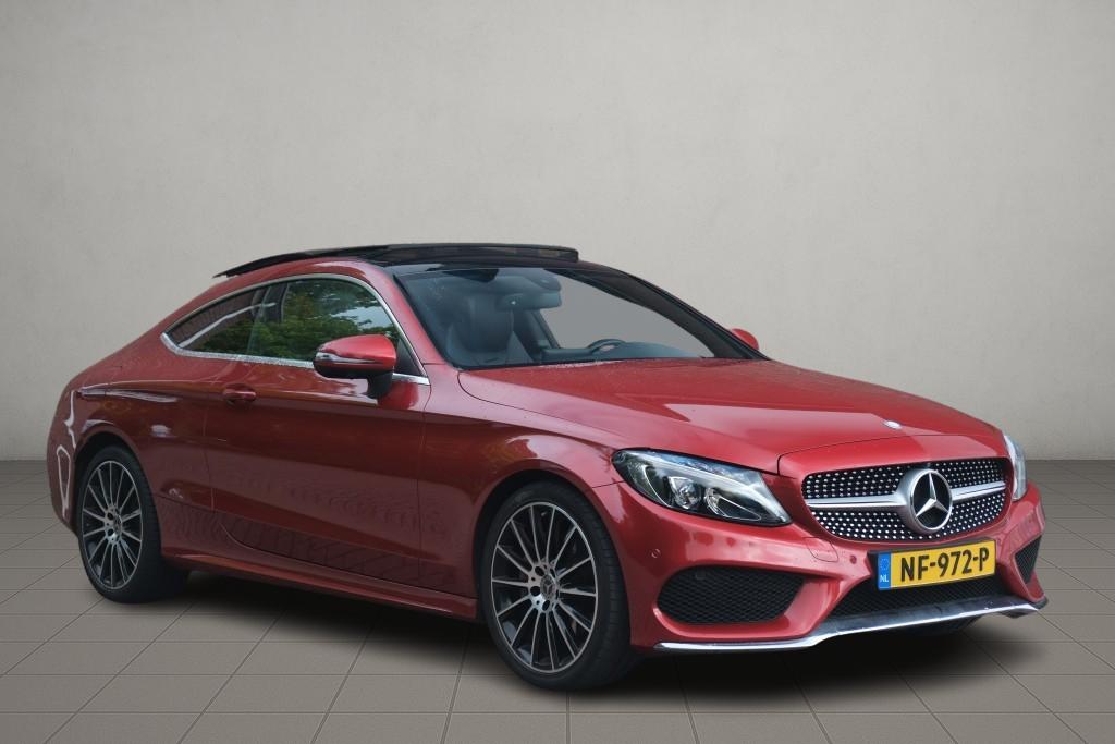 Mercedes-Benz C-Klasse 180 156pk Aut. Coupe AMG Line - Panoramadak - 360° camera - Burmester audio - Navigatiesysteem - LED koplampen- 19" inch afbeelding 1