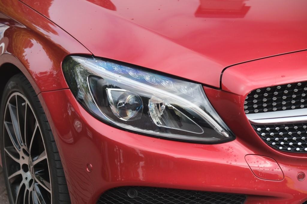 Mercedes-Benz C-Klasse 180 156pk Aut. Coupe AMG Line - Panoramadak - 360° camera - Burmester audio - Navigatiesysteem - LED koplampen- 19" inch afbeelding 2