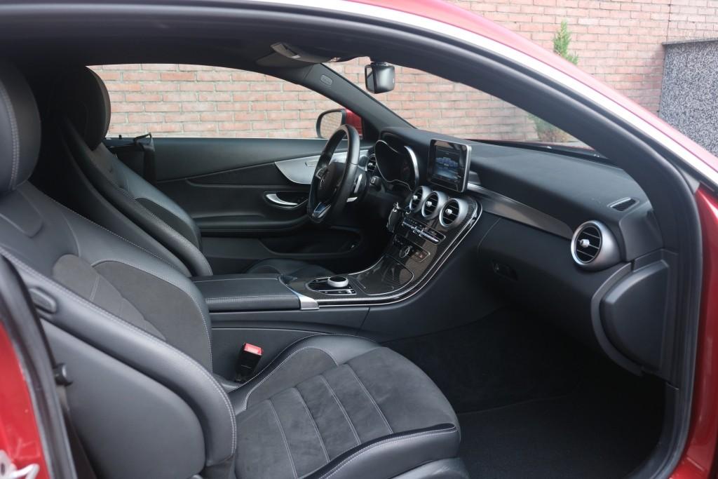 Mercedes-Benz C-Klasse 180 156pk Aut. Coupe AMG Line - Panoramadak - 360° camera - Burmester audio - Navigatiesysteem - LED koplampen- 19" inch afbeelding 4