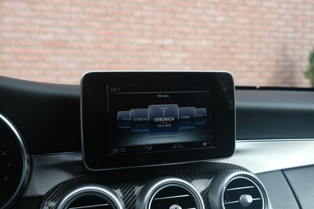 Mercedes-Benz C-Klasse 180 156pk Aut. Coupe AMG Line - Panoramadak - 360° camera - Burmester audio - Navigatiesysteem - LED koplampen- 19" inch afbeelding 15